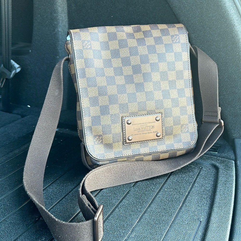 Louis Vuitton Brooklyn Damier Ebene. Authentic